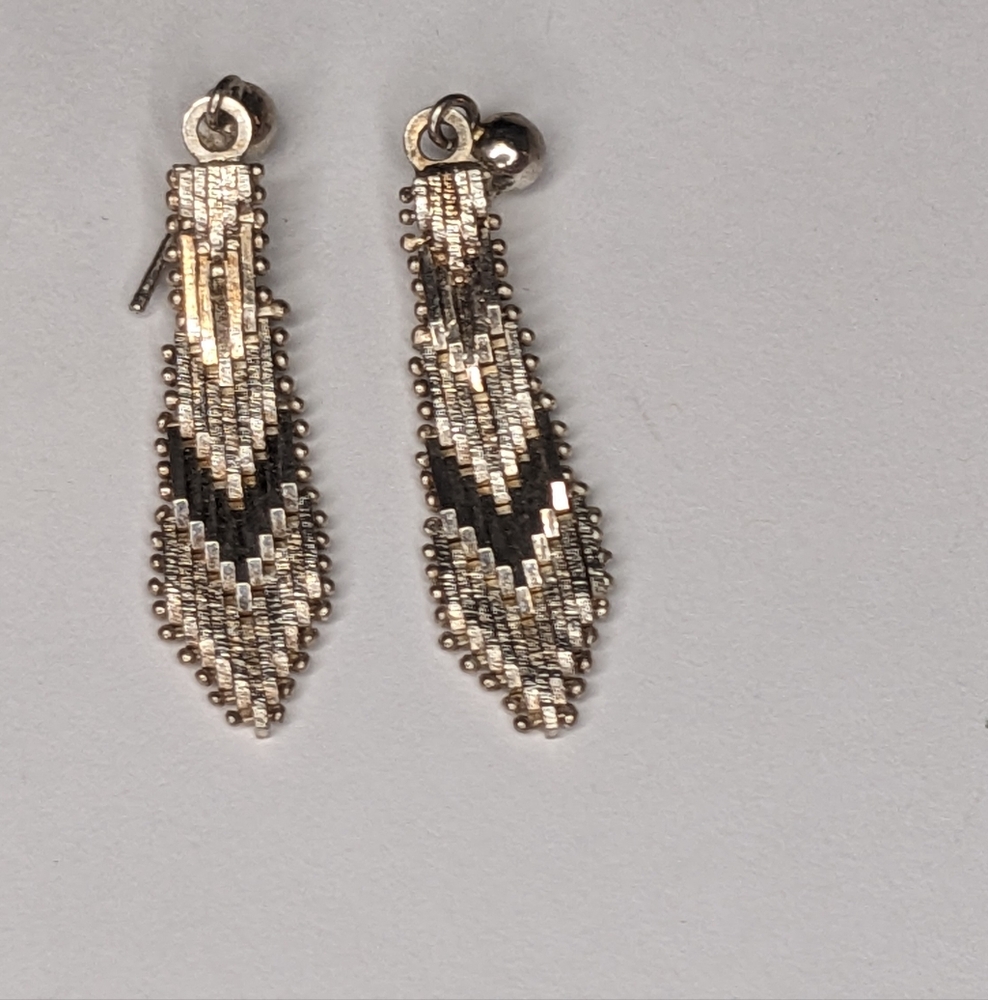 Vintage Matte Diamond Cut Silver Dangle Earrings 80s Does Art Deco